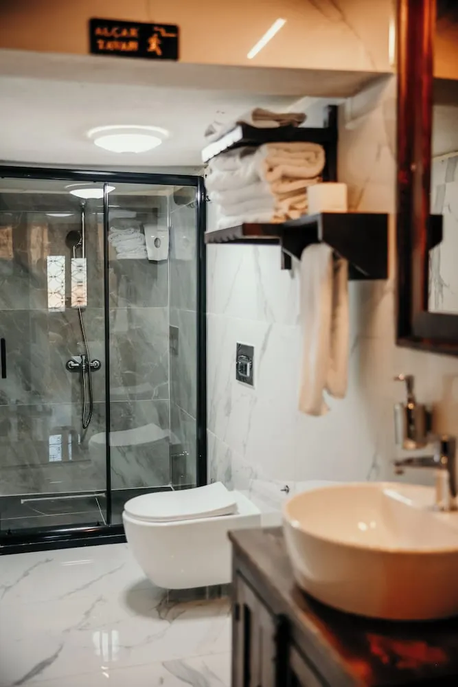 Economy Oda, Şehir Manzaralı