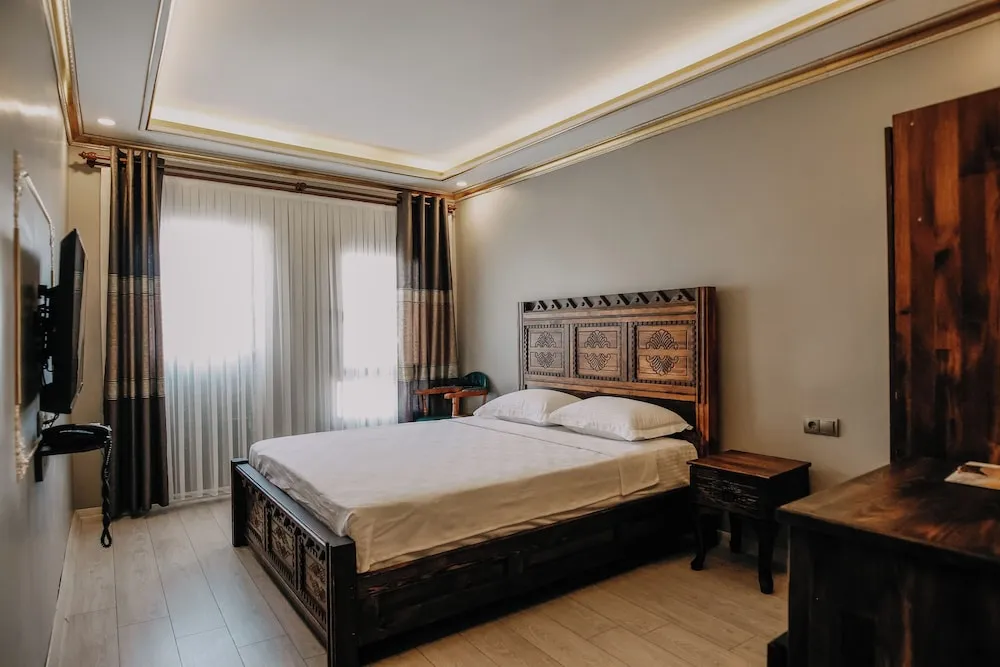 Economy Oda, Şehir Manzaralı