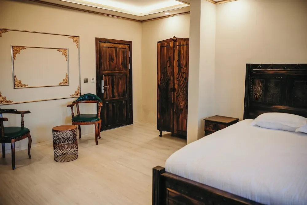 Economy Oda, Şehir Manzaralı