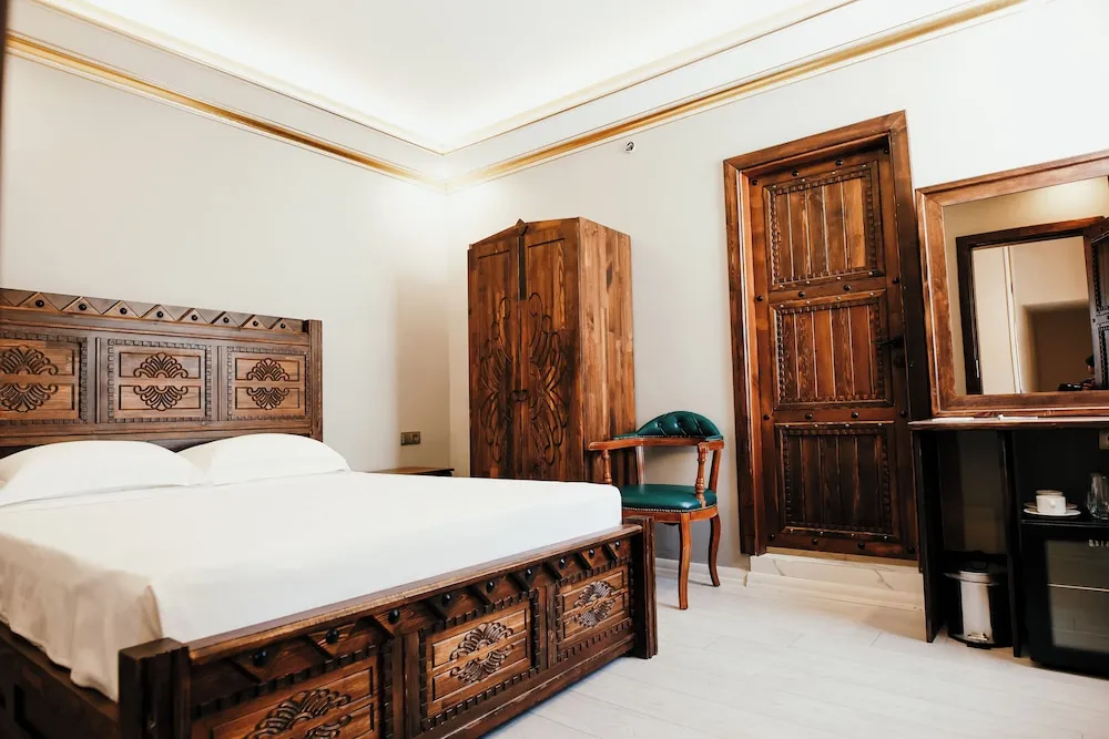 Economy Oda, Şehir Manzaralı