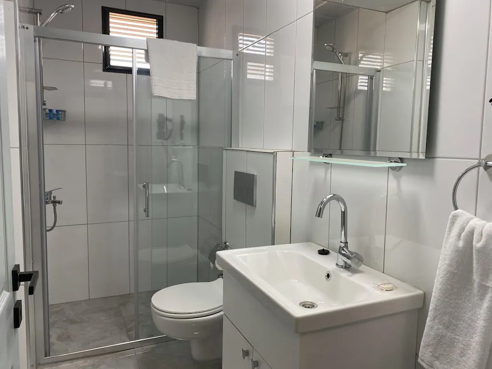 Basic İki Ayrı Yataklı Oda