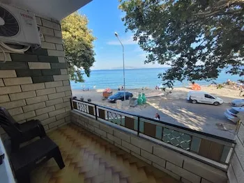 Defne Pansiyon Konaklama & Restaurant