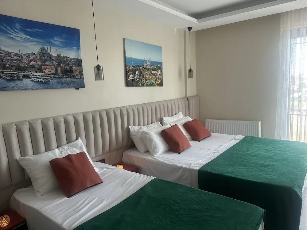 Deluxe Üç Kişilik Oda