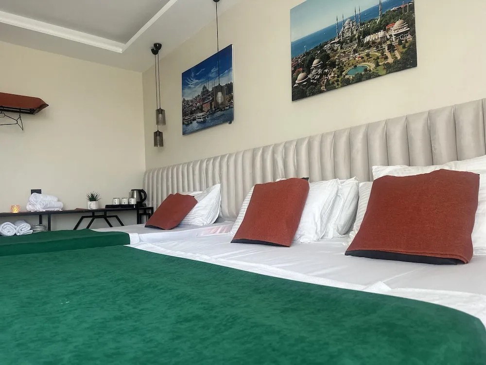 Deluxe Üç Kişilik Oda