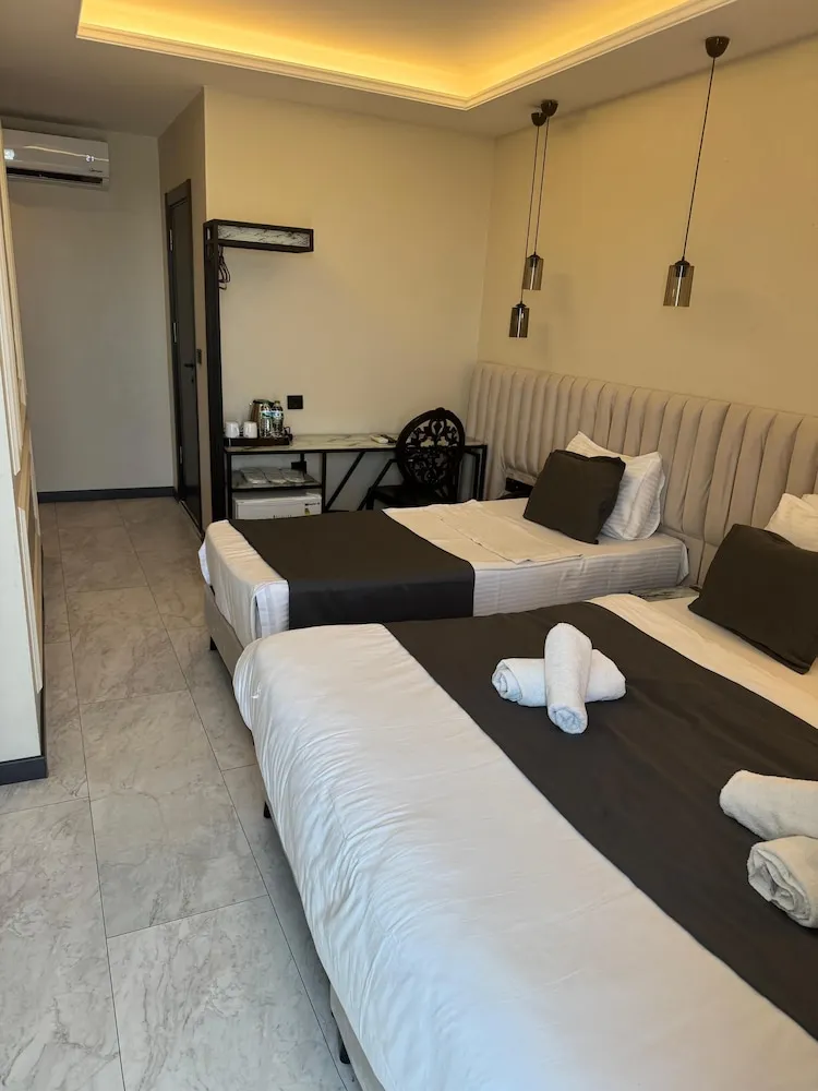 Deluxe Üç Kişilik Oda