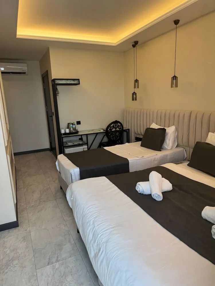 Deluxe Üç Kişilik Oda