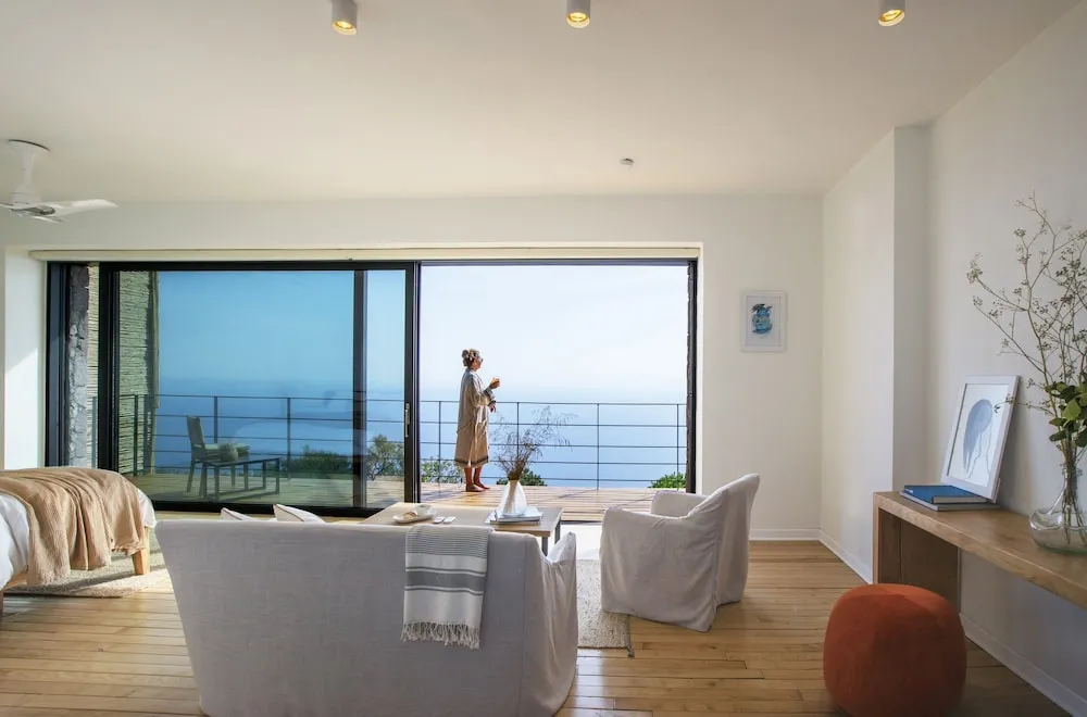 Superior Tek Büyük Yataklı Oda, Balkon, Deniz Manzaralı