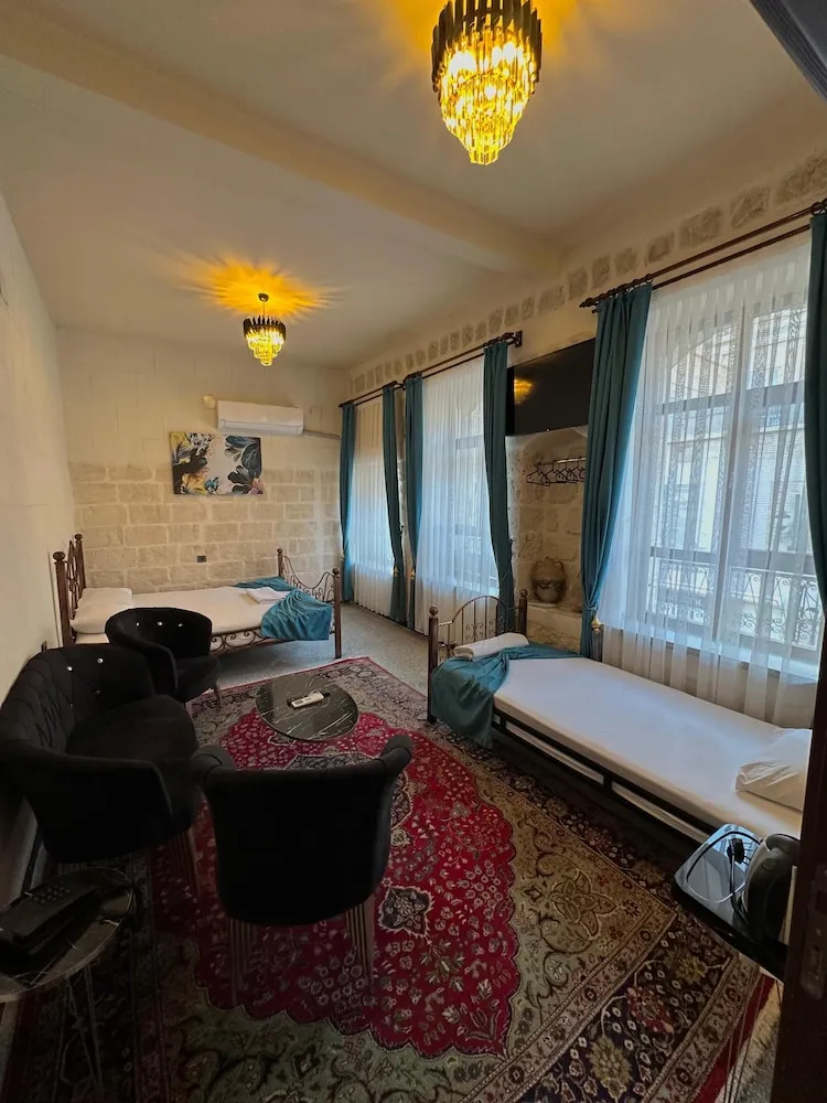 Family Dört Kişilik Oda, Balkon, Dağ Manzaralı