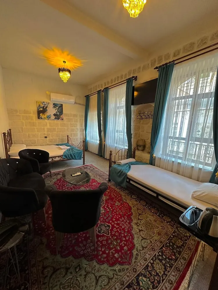 Family Dört Kişilik Oda, Balkon, Dağ Manzaralı
