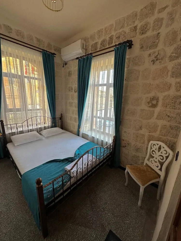Family Dört Kişilik Oda, Balkon, Dağ Manzaralı