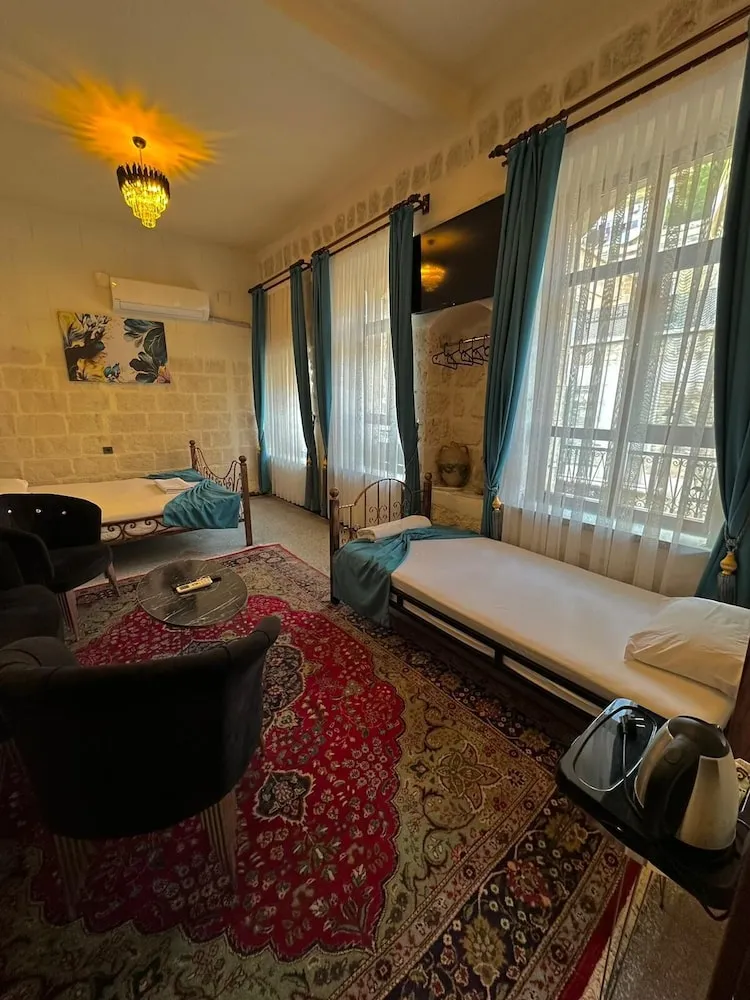 Family Dört Kişilik Oda, Balkon, Dağ Manzaralı