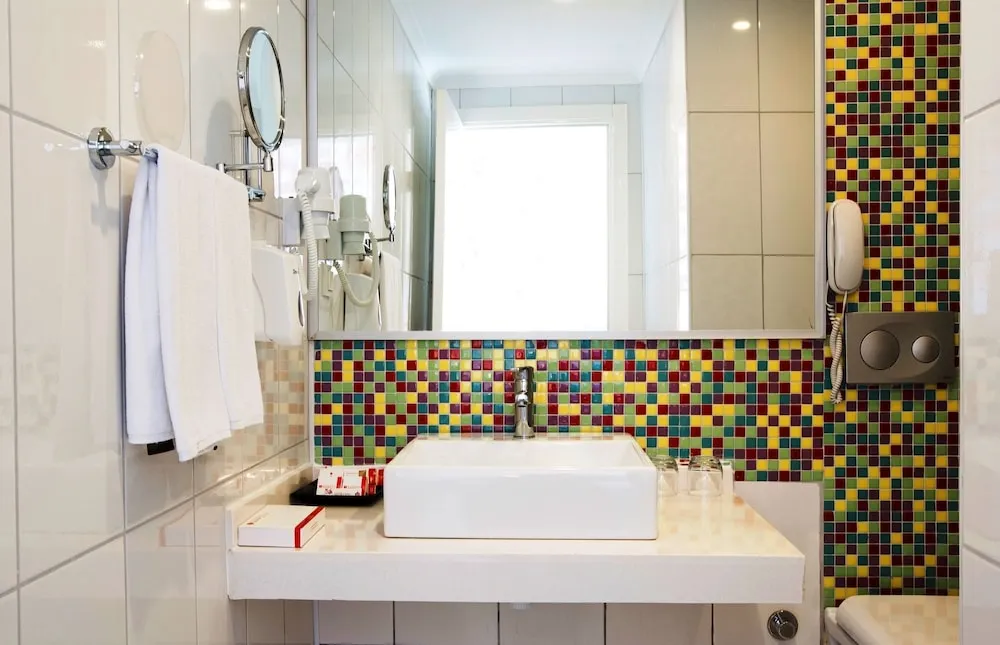 Oda, 2 Tek Kişilik Yatak