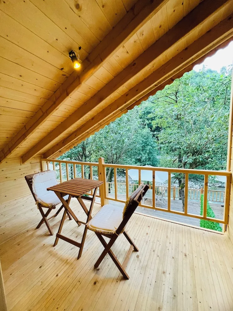 Standard Kır Evi, Şömine, Nehir Manzaralı