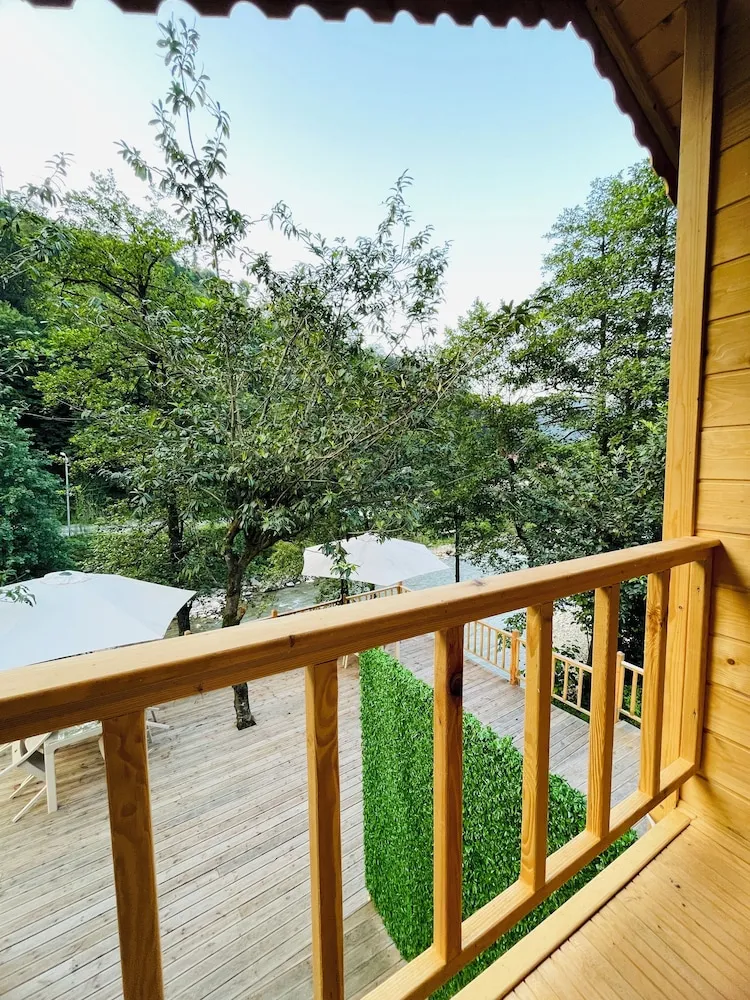 Standard Kır Evi, Şömine, Nehir Manzaralı