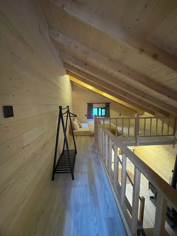 Standard Kır Evi, Şömine, Nehir Manzaralı