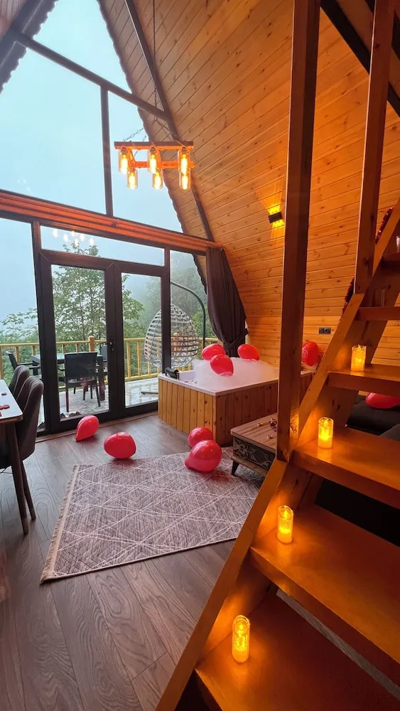 Bungalov, Göl Manzaralı