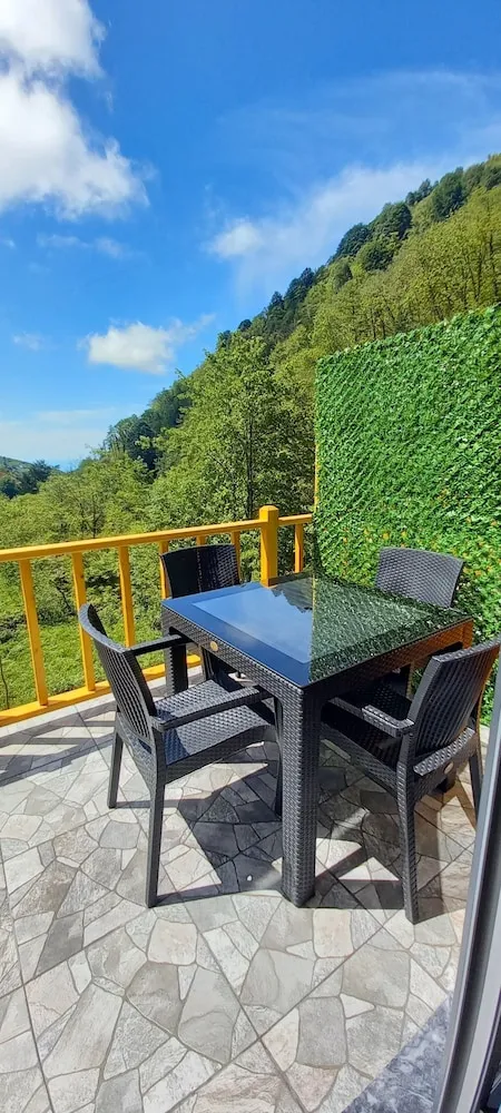 Bungalov, Göl Manzaralı