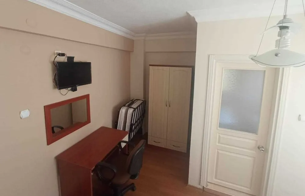 Basic Oda, Şehir Manzaralı