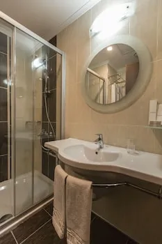 Teymur Continental Hotel