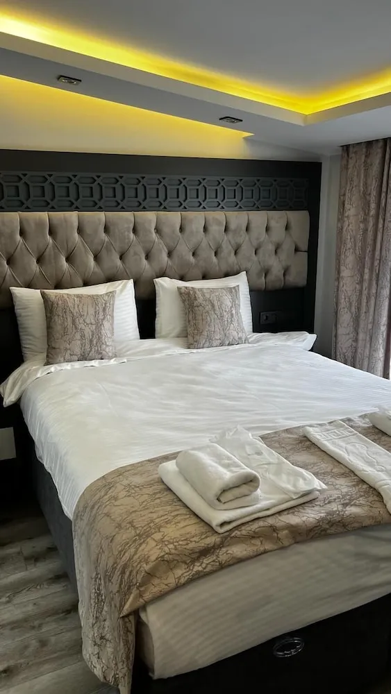 Deluxe Çatı Katı (Loft)