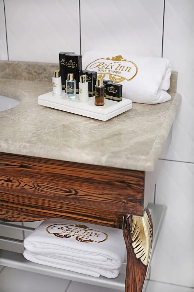 Deluxe Tek Büyük veya İki Ayrı Yataklı Oda