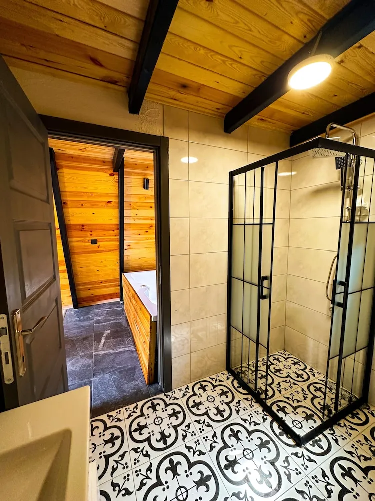 Deluxe Bungalov