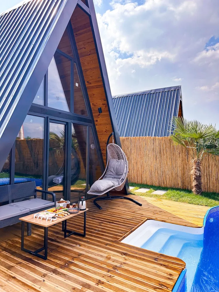 Deluxe Bungalov