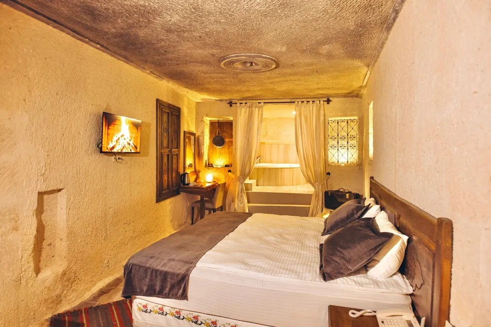 Luxury Tek Büyük Yataklı Oda
