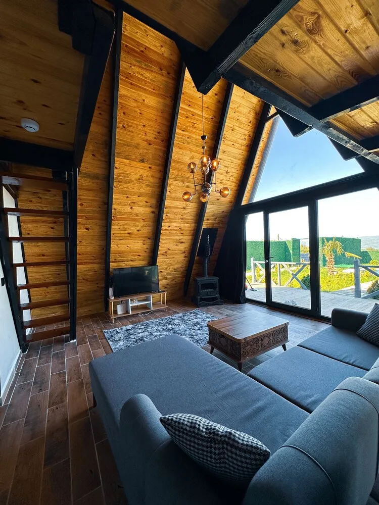Executive Bungalov