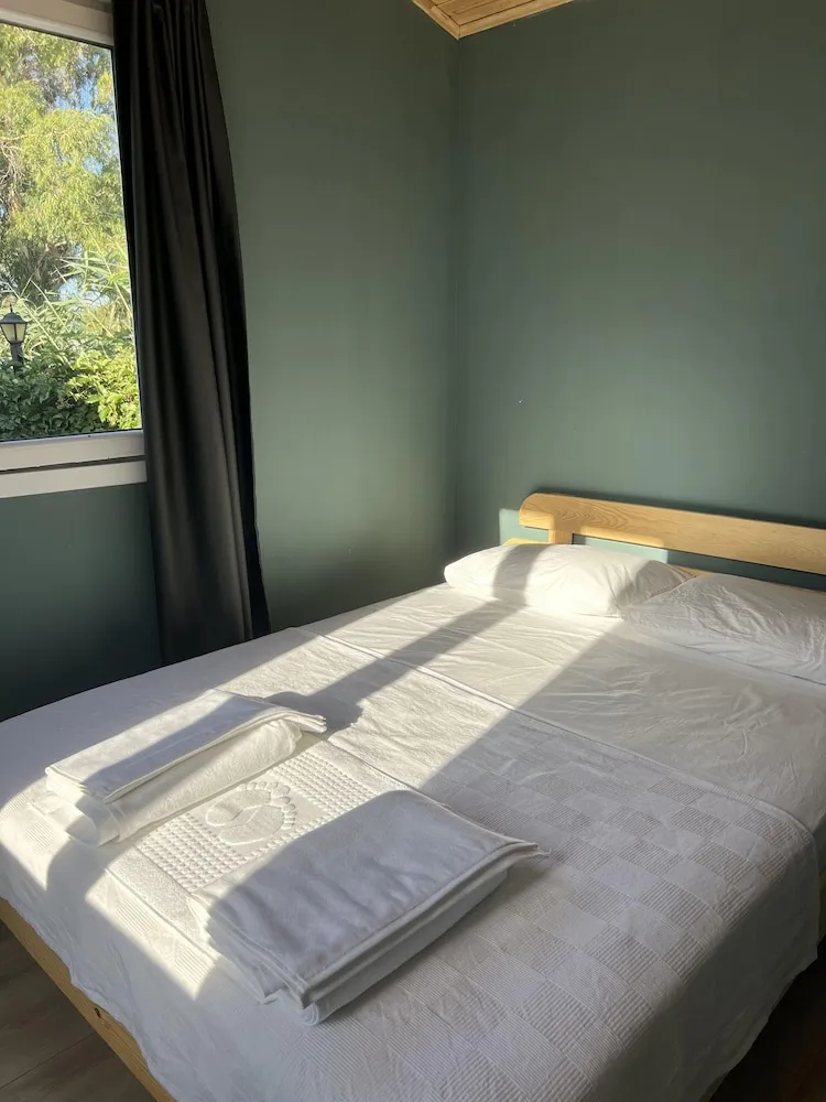 Grand Bungalov, 1 Büyük (Queen) Boy Yatak ve Çekyat, Veranda, Bahçe Manzaralı