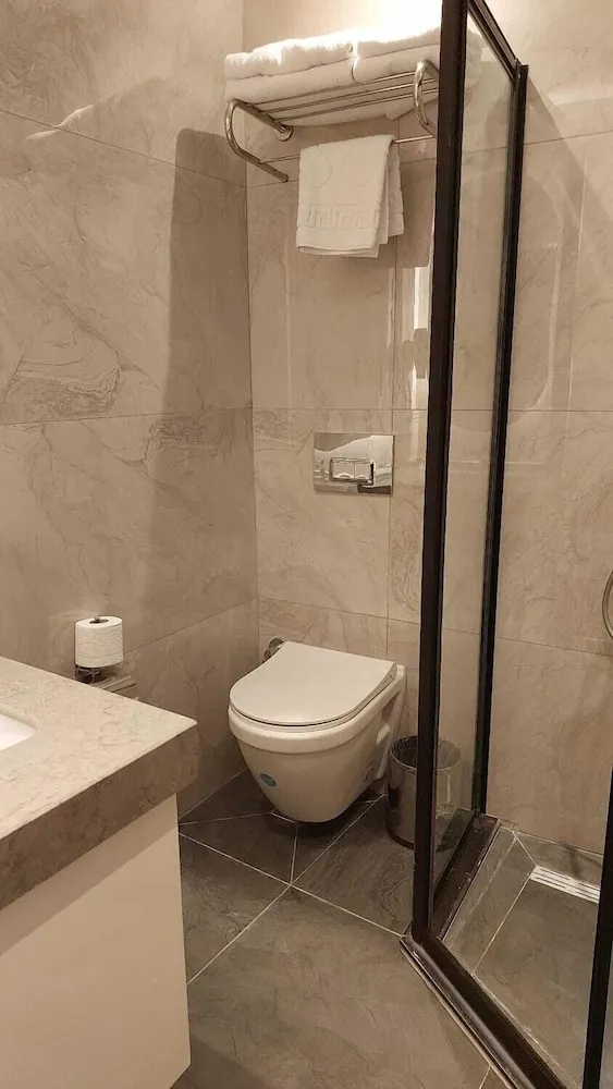 Standard Tek Büyük veya İki Ayrı Yataklı Oda, Sigara İçilmez