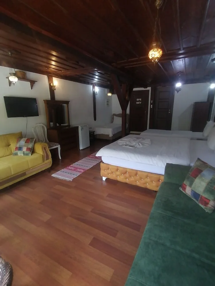 Comfort Dört Kişilik Oda