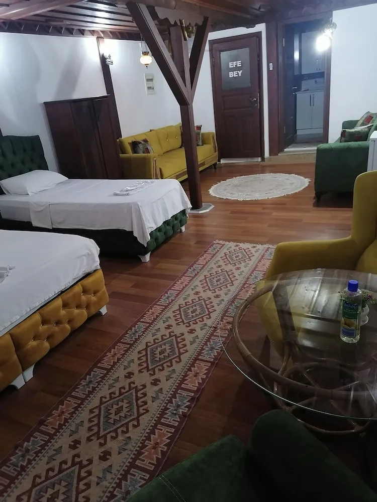 Comfort Dört Kişilik Oda