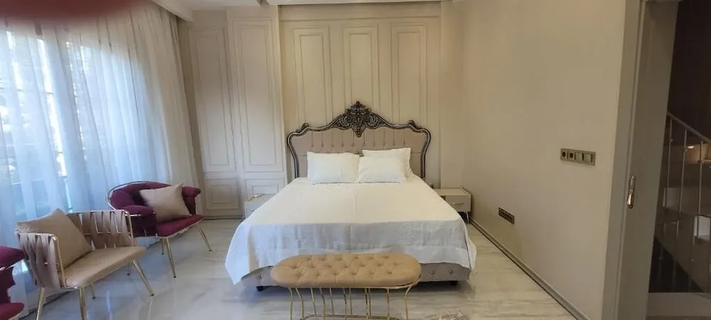 Deluxe Villa