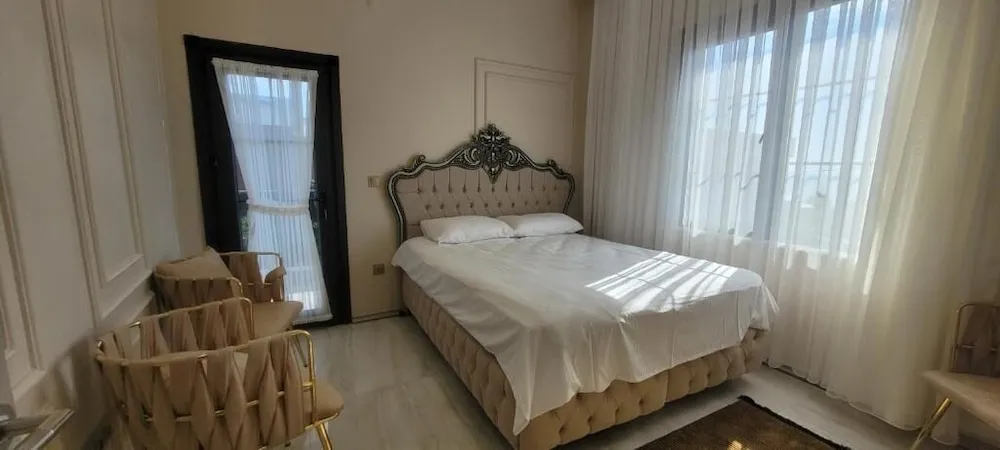 Deluxe Villa