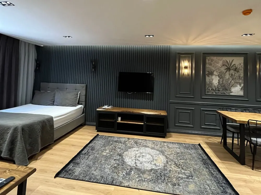 Deluxe Family Suite