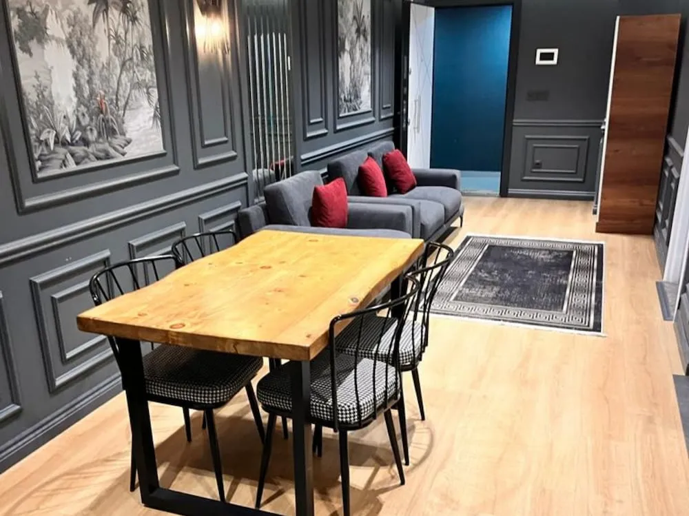Deluxe Family Suite