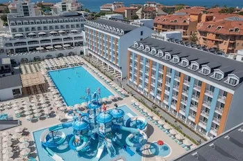 Arcanus Hotels Trendline Side