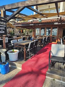 Güven Hotel