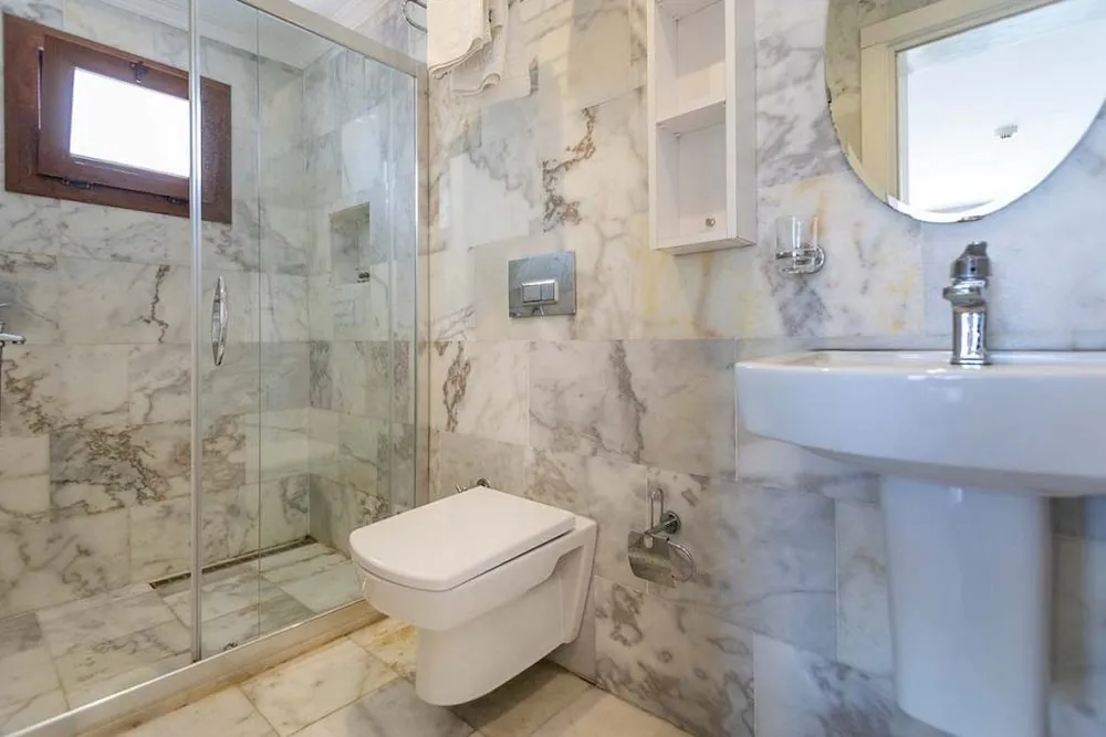 Deluxe Tek Büyük Yataklı Oda, Deniz Manzaralı