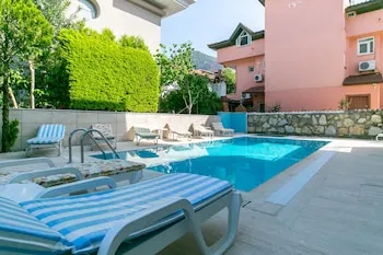 Dere Daireler, İçmeler, Marmaris