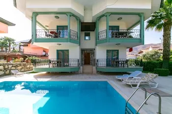 Dere Daireler, İçmeler, Marmaris