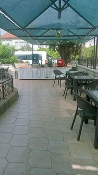 London House Hotel