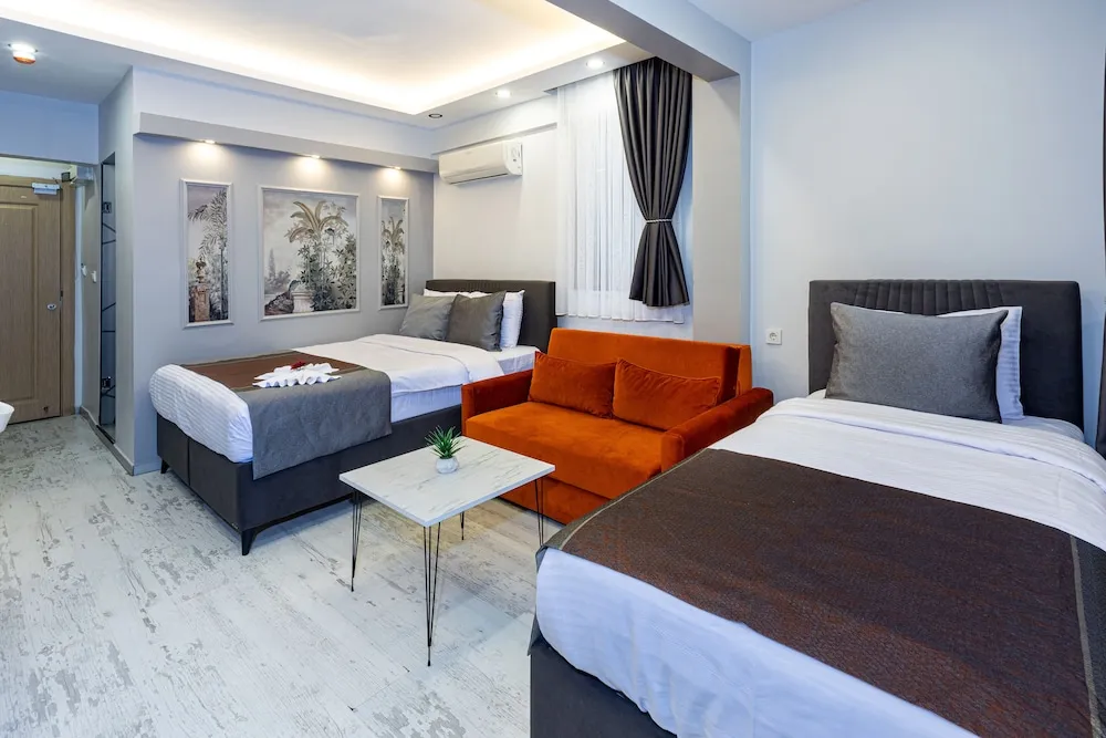 Design Dört Kişilik Oda, Bahçe Manzaralı
