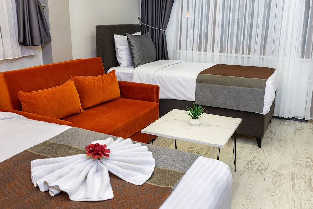 Design Dört Kişilik Oda, Bahçe Manzaralı