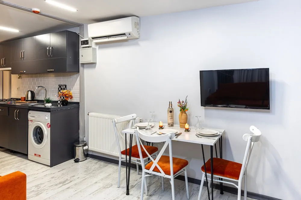 Junior Daire, Sigara İçilebilir, Şehir Manzaralı