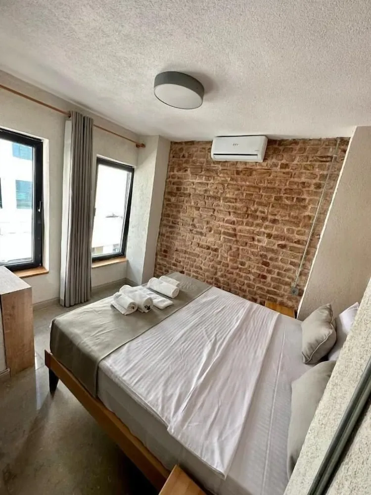 Deluxe Büyük Yataklı Tek Kişilik Oda