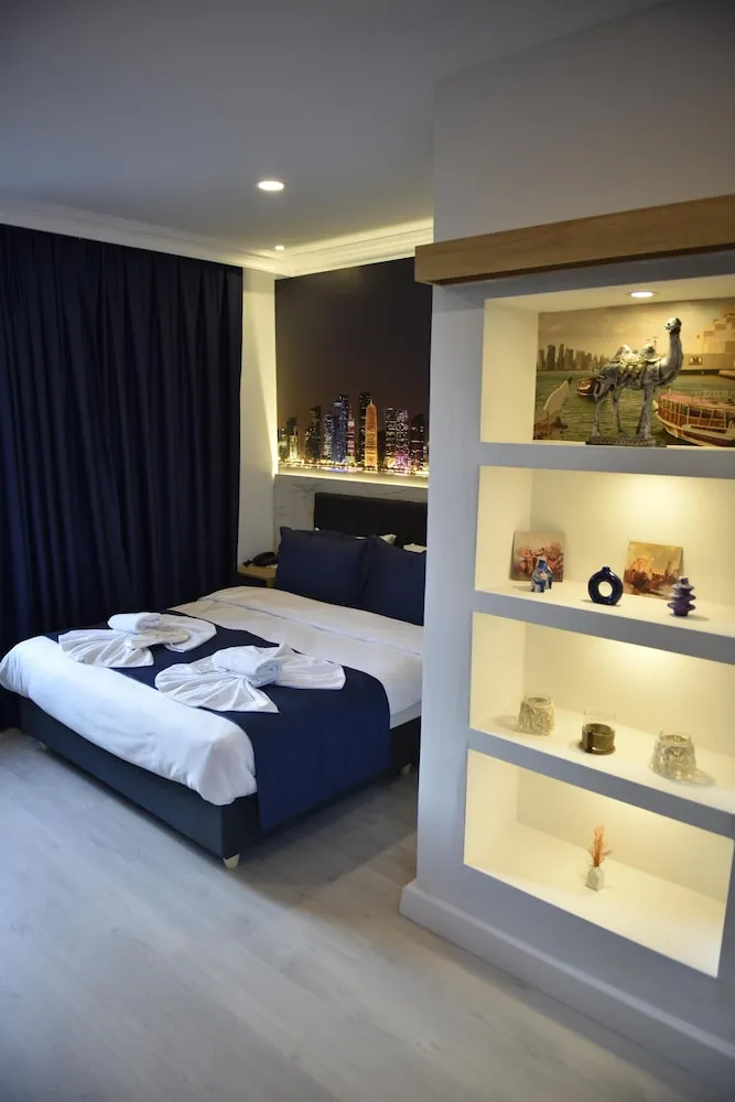 STANDART ŞEHİR MANZARALI ODA