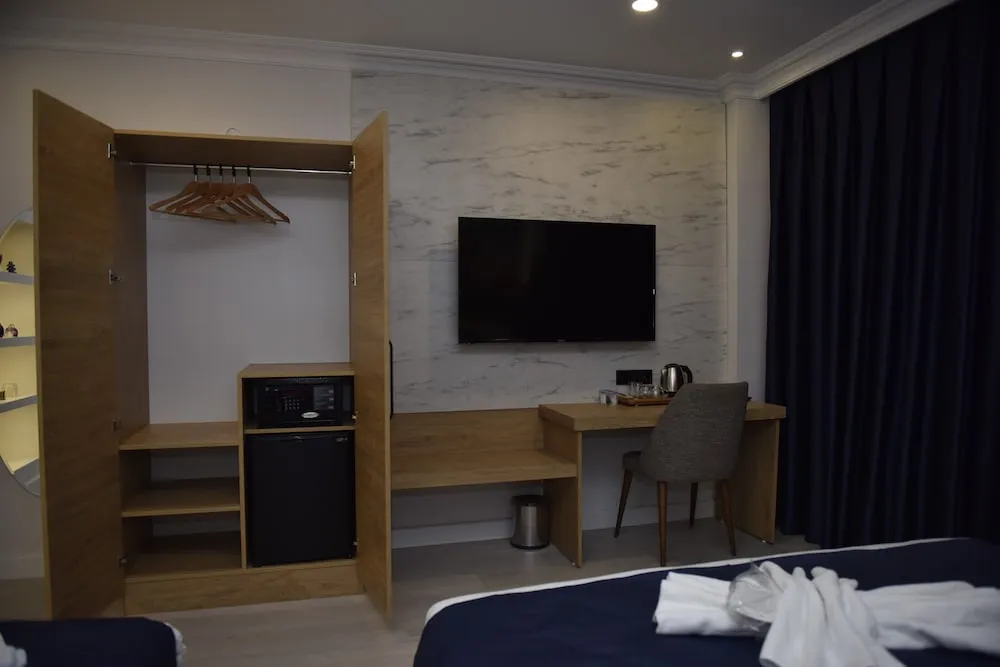 STANDART ÜÇ KİŞİLİK ODA
