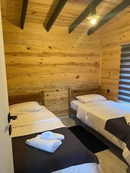 Asva Villa Şelale Evleri